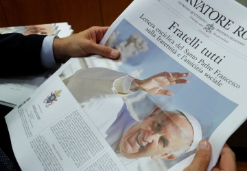 Portada Osservatore Romano sobre la publicació de Fratelli Tutti - Vatican Media